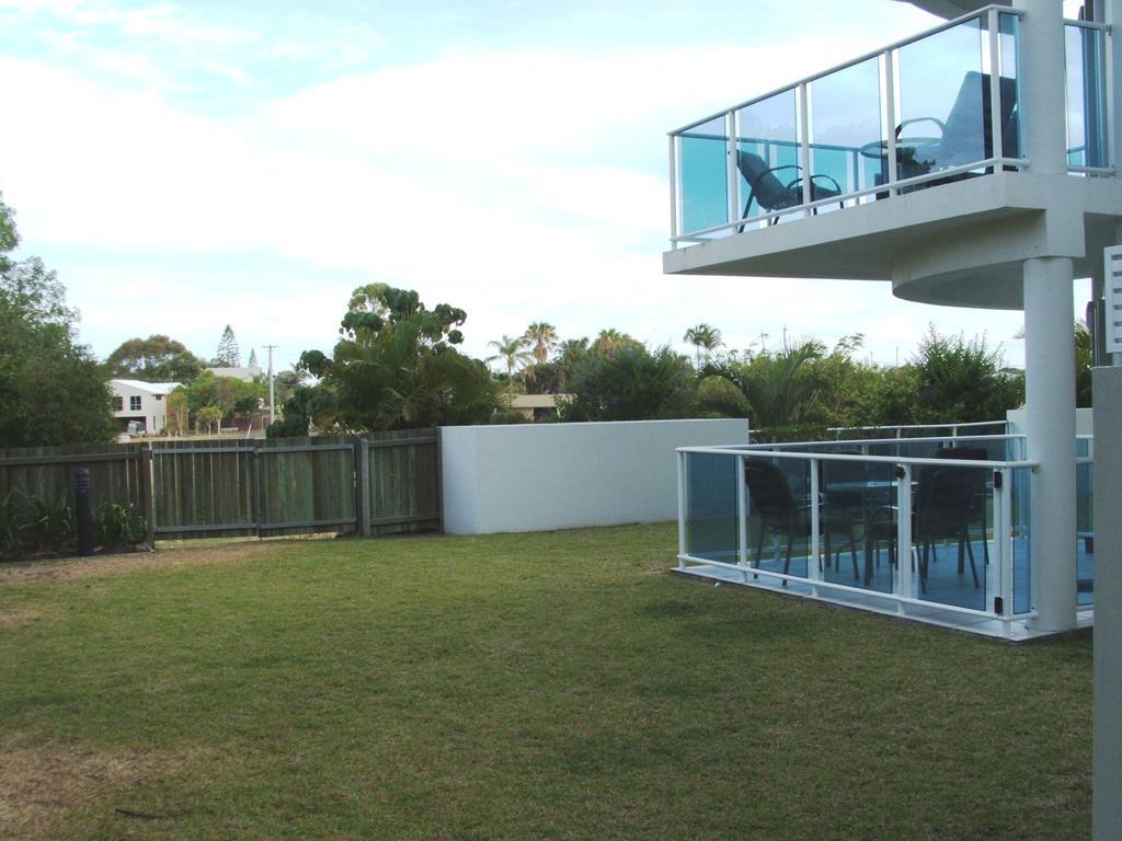 Koola Beach Apartments Bargara Zimmer foto
