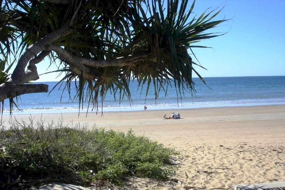 Koola Beach Apartments Bargara Exterior foto